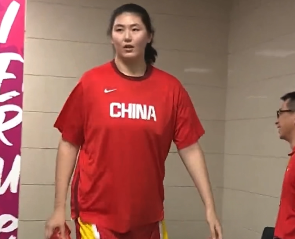 胜捷克更衣室！王思雨笑开花，其余各将淡定，球队隐患还是多！
